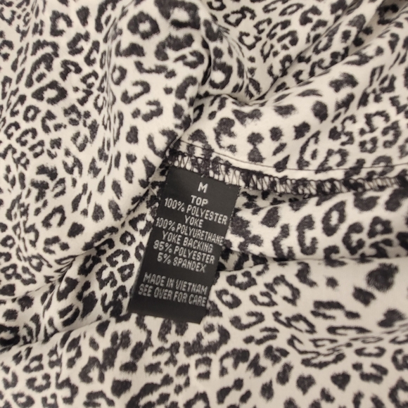 🌻 2/$30 🌻 | BCX | Animal Print Sleeveless Tunic - Picture 9 of 12